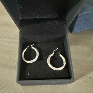 14k White Gold Hoop Earrings